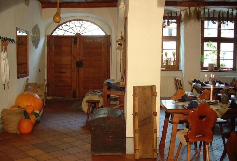 Отель Und Gasthof Dreibeiniger Hund