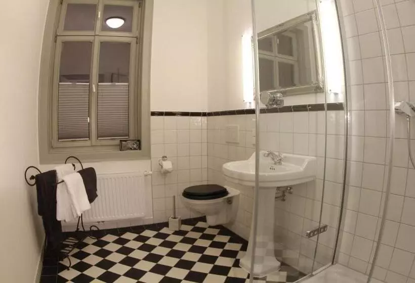 Hotelli Villa Victoria