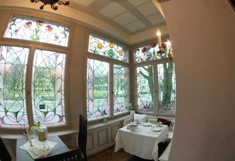 Hotelli Villa Victoria