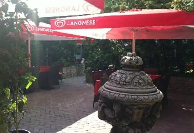 Hotelli Zum Goldenen Löwen