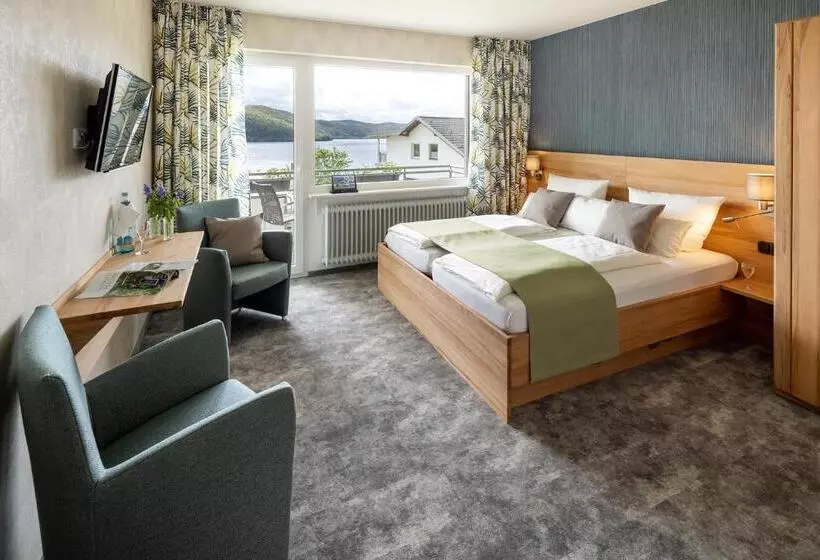 Plusnaturhotel Direkt Am Ederseeufer Waldhotel Wiesemann Und Ferienapartments