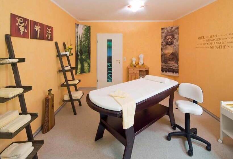 Plusnaturhotel Direkt Am Ederseeufer Waldhotel Wiesemann Und Ferienapartments