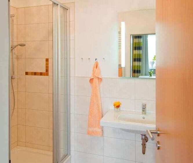 Plusnaturhotel Direkt Am Ederseeufer Waldhotel Wiesemann Und Ferienapartments