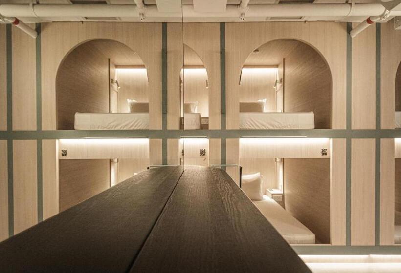 هاستل Jyu Capsule