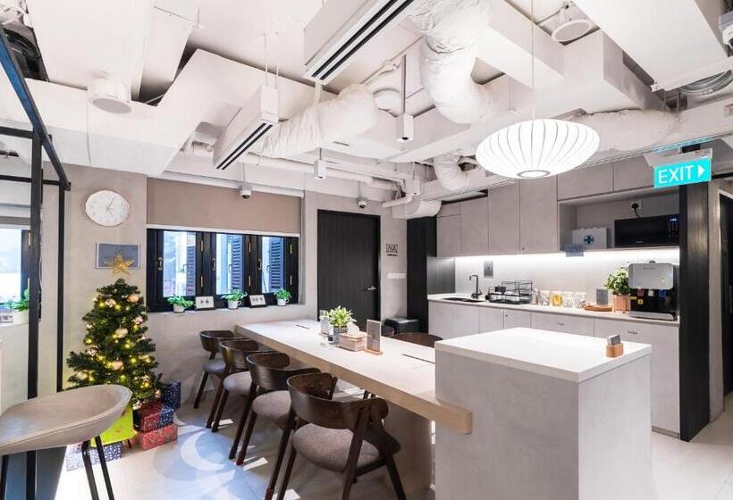 هاستل Jyu Capsule