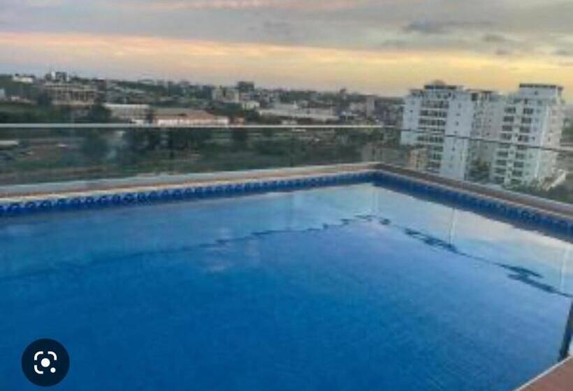 Accra Luxury Apartments At Oasis Park Residences