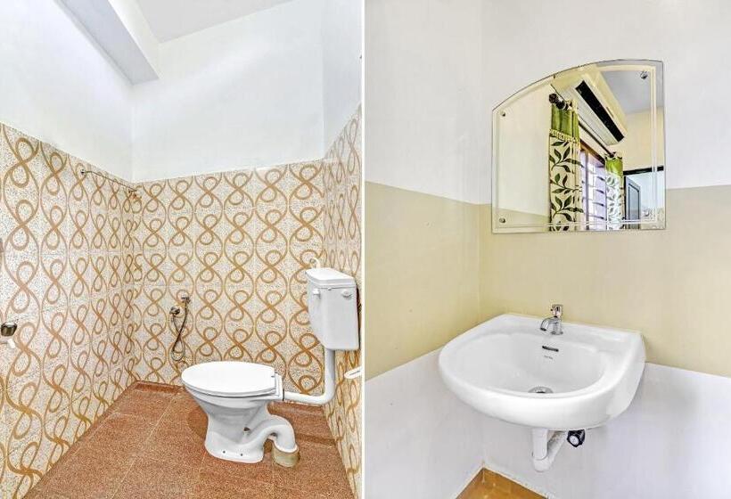 בית מלון כפרי Collection O Royal Tourist Home