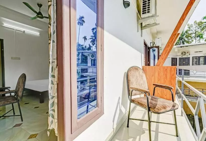 Hotelli Collection O Royal Tourist Home