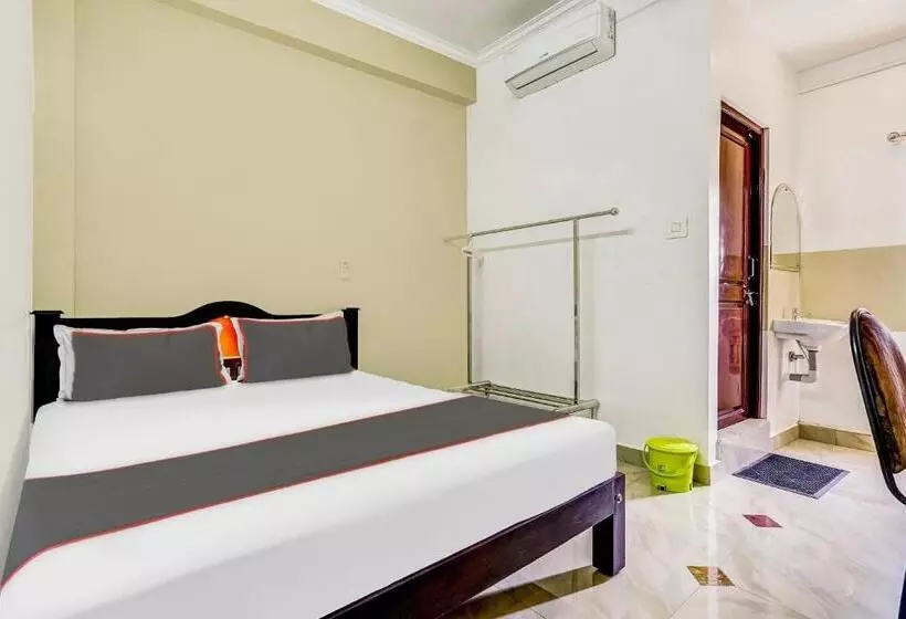 Hotelli Collection O Royal Tourist Home