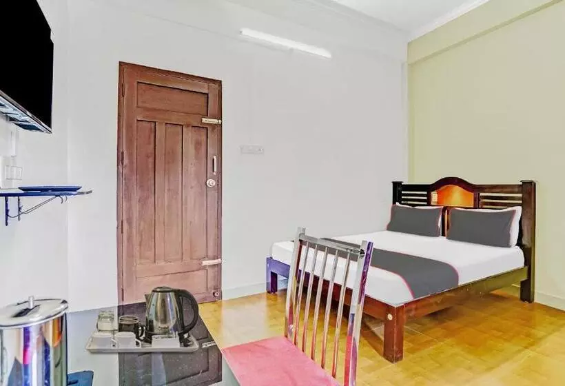 Hotelli Collection O Royal Tourist Home