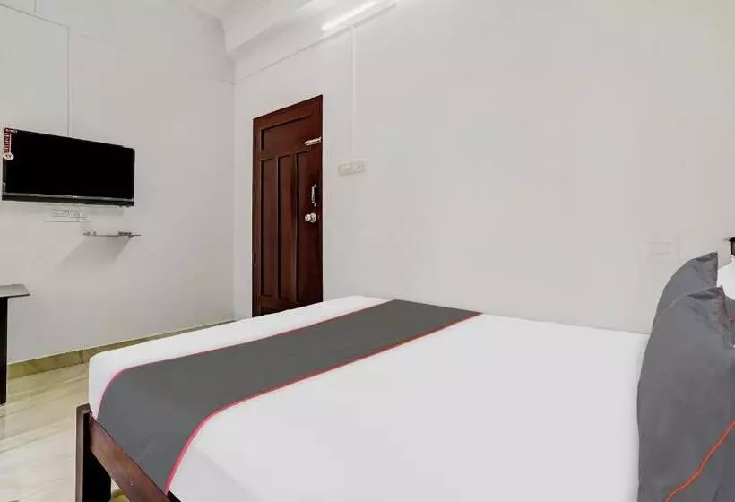 Hotelli Collection O Royal Tourist Home