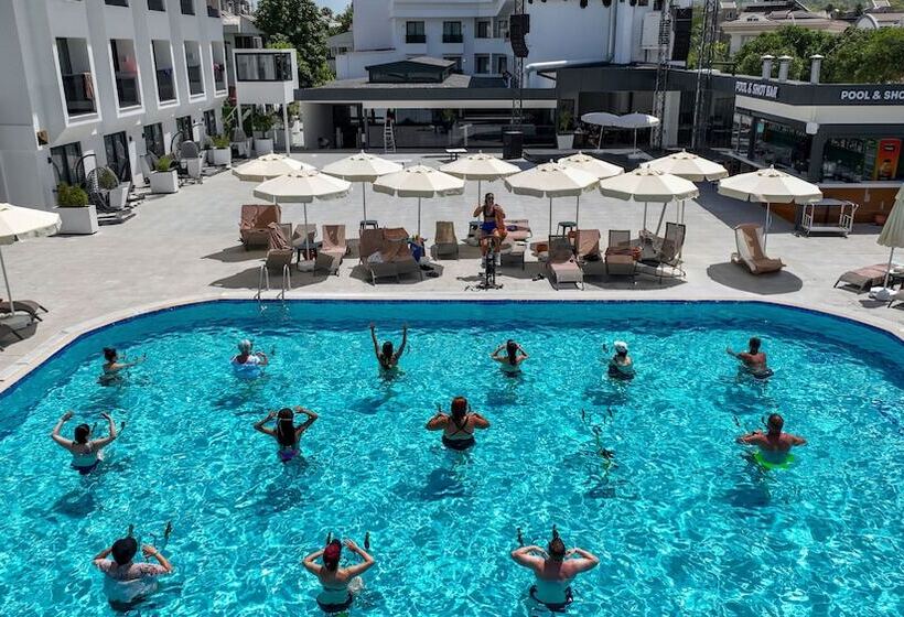 בית מלון כפרי Saint Star Kemer Adult Only +16