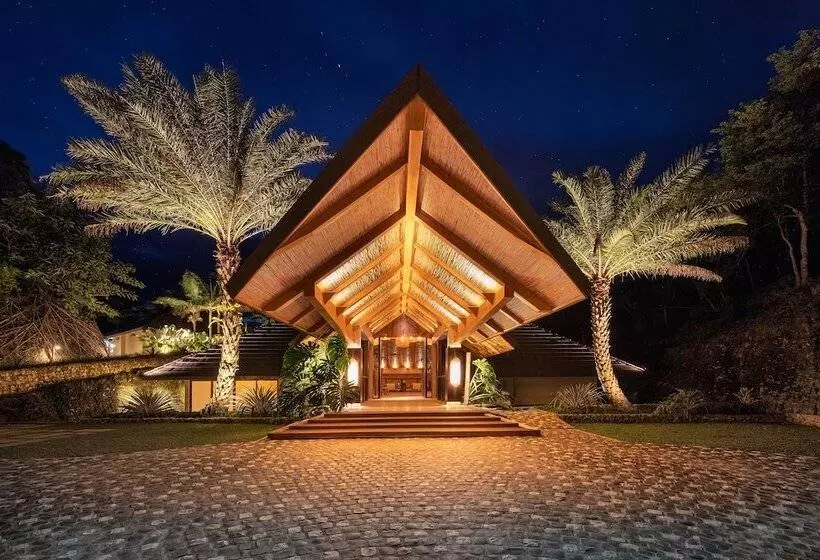 Manami Resort