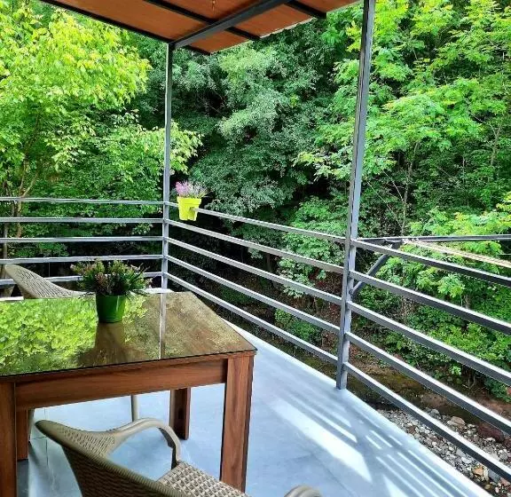 پانسیون Guest House N&n