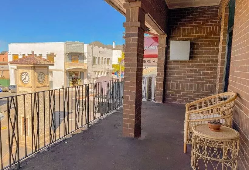 Commercial Hotel Bega