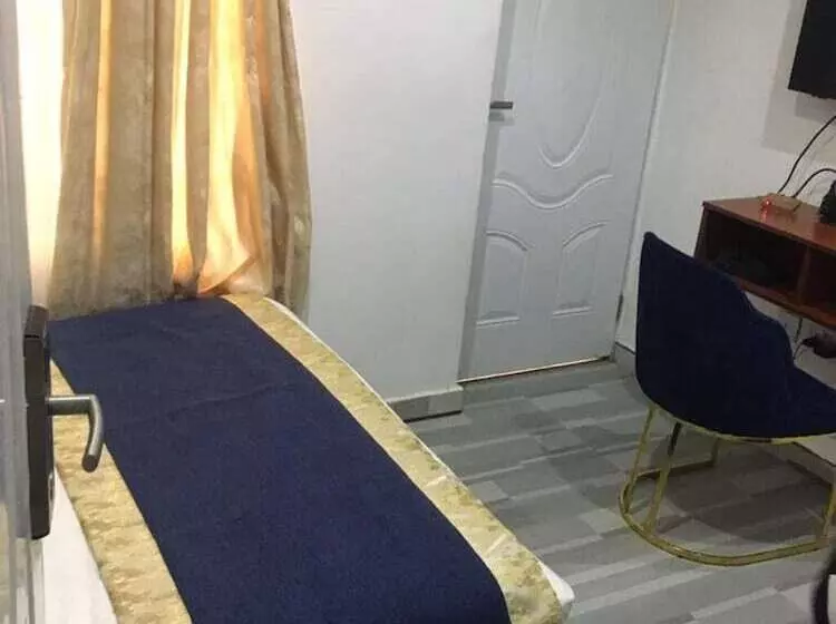 هتل Credence Resorts Aco