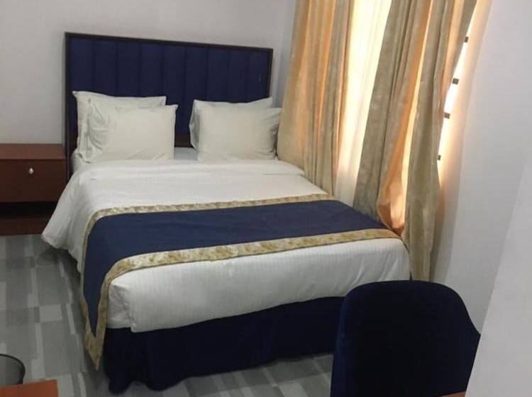 هتل Credence Resorts Aco