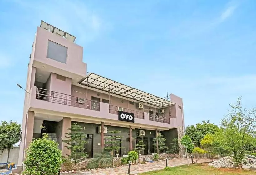ホテル Oyo Sehgal Farms