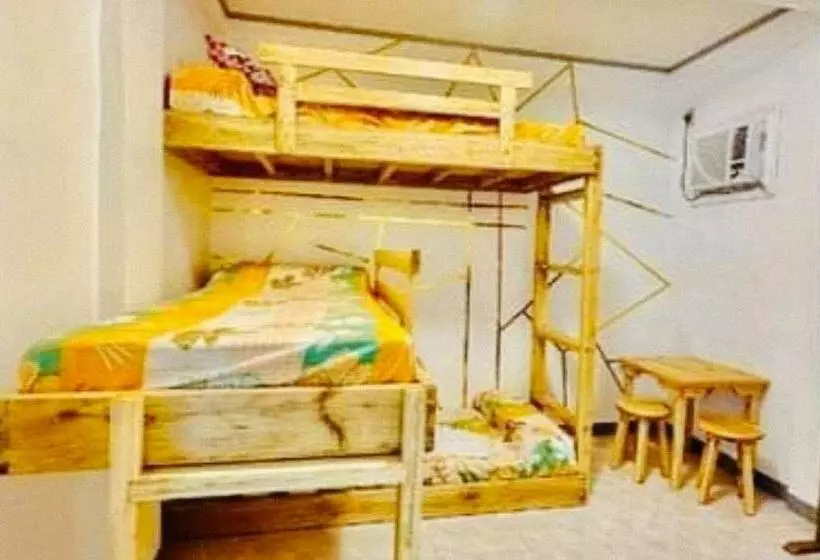 Reddoorz Plus @ Remarkable Hotel Alcala Pangasinan