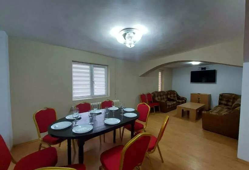 ペンション Casa Nib Calimanesti