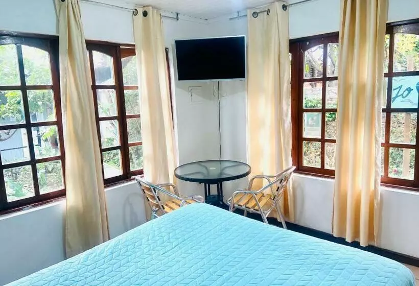 ペンション Hostal Costa Morena