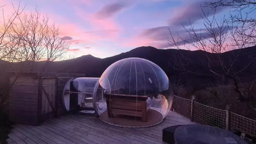 Aamiaismajoitus (B&B) La Bulle D Ardèche