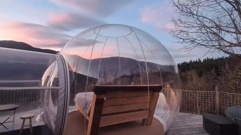 Aamiaismajoitus (B&B) La Bulle D Ardèche