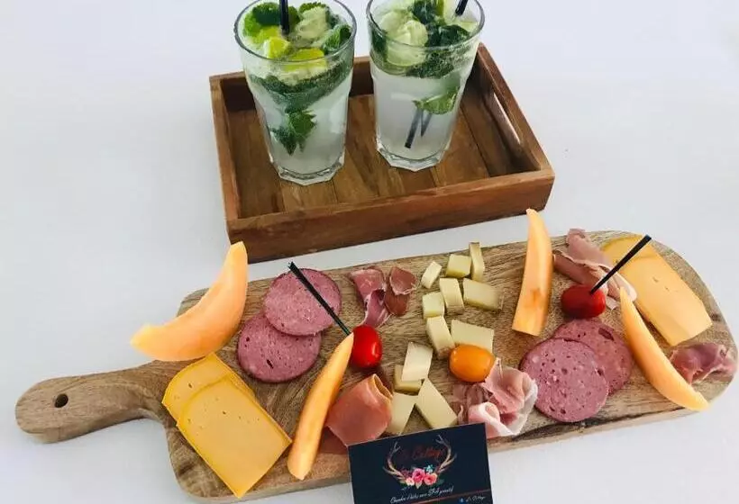 Aamiaismajoitus (B&B) Chambre D Hôtes Le Cottage