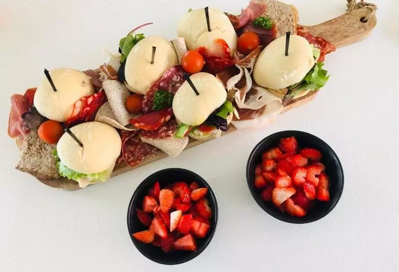 Aamiaismajoitus (B&B) Chambre D Hôtes Le Cottage