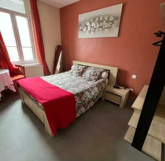 Hotelli Hôtel De Guise Sarl