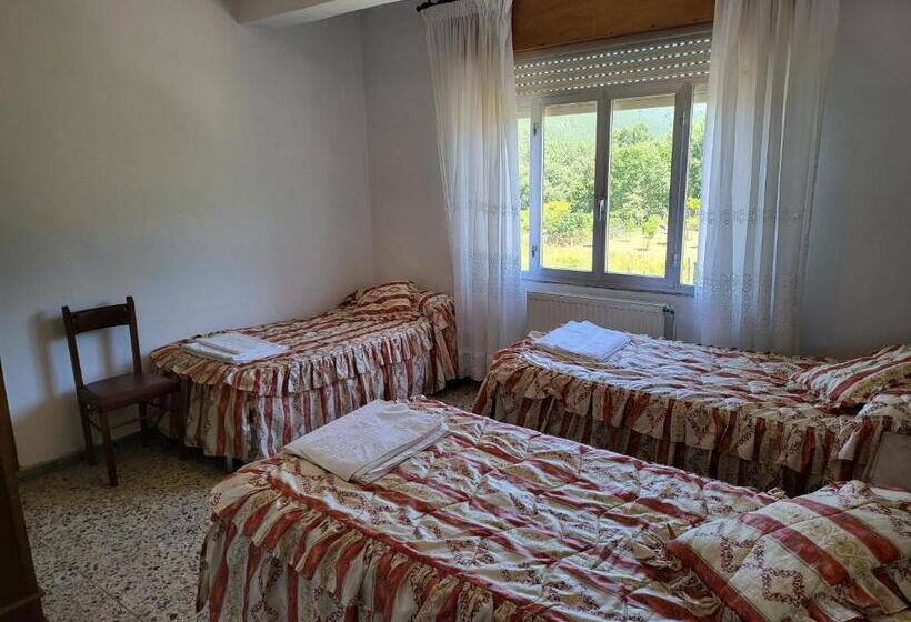 بنسيون Hostal Barcelona