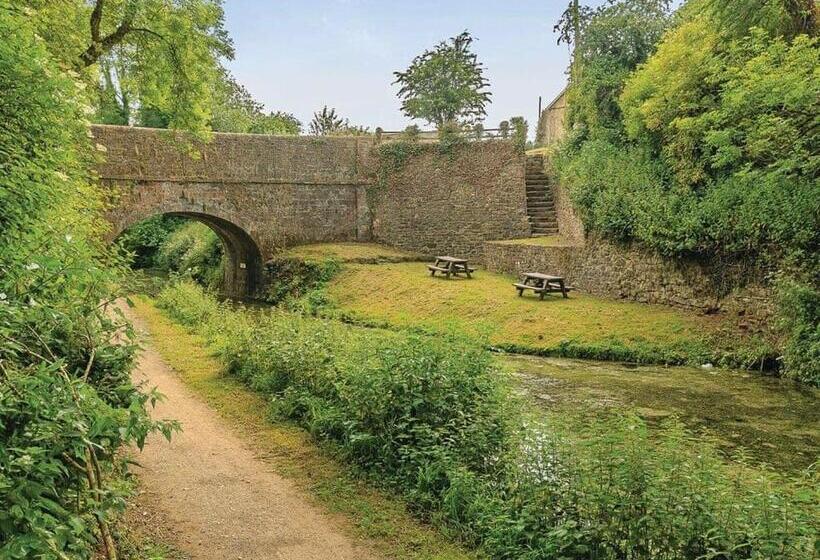 渡假胜地  Whipcott Water