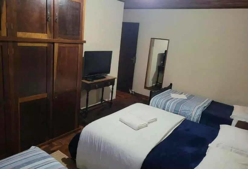 Retkeilymaja Casa Campos Val Suite Luxo, Quarto Família