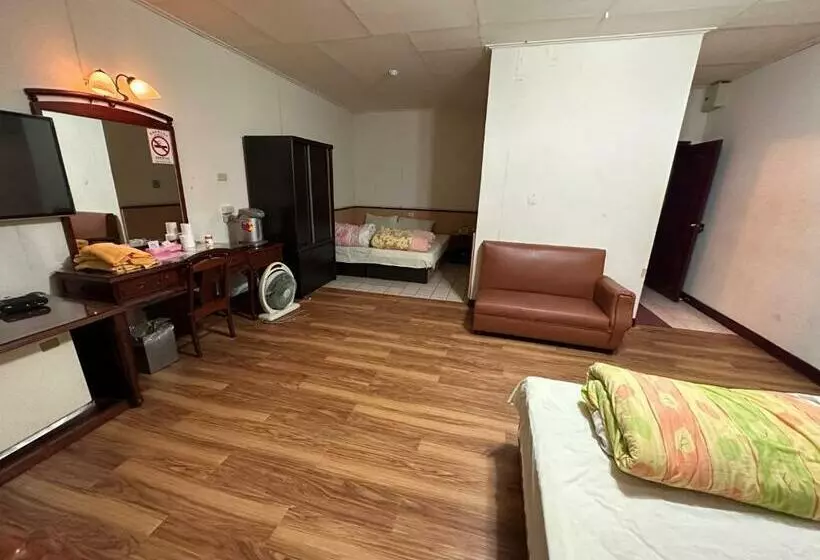هاستل 丸松商旅