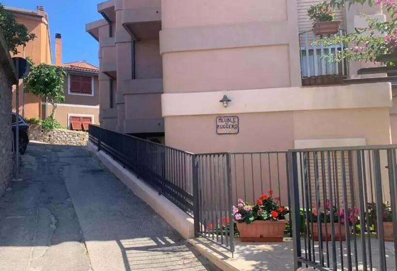 ホテル Da Ruggero 100m Dal Porto