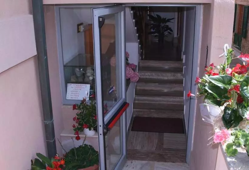 ホテル Da Ruggero 100m Dal Porto