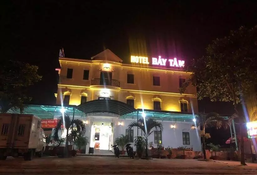 هتل Khách Sạn Bảy Tâm Khách Sạn Gần Dinh Thầy Thím Biển Lagi