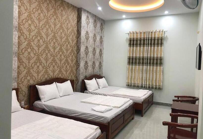 Hotel Khách Sạn Bảy Tâm Khách Sạn Gần Dinh Thầy Thím Biển Lagi