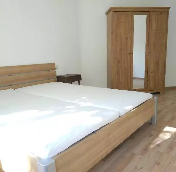 Hotelli Sonnige Eg_wohnung Mit Garten Terr