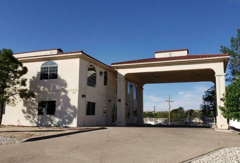 הוסטל Travelodge By Wyndham Carlsbad Nm