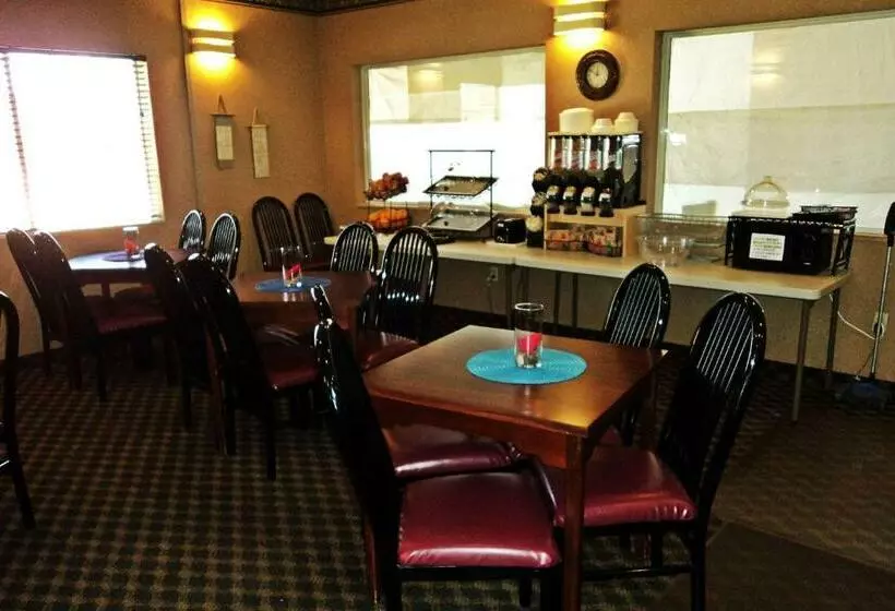 Retkeilymaja Travelodge By Wyndham Carlsbad Nm