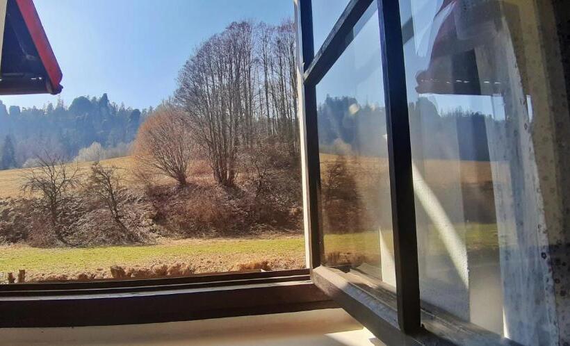 مبيت وإفطار Chalupa U Studánky