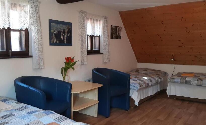 مبيت وإفطار Chalupa U Studánky