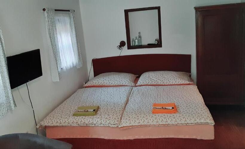 مبيت وإفطار Chalupa U Studánky