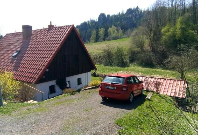 مبيت وإفطار Chalupa U Studánky