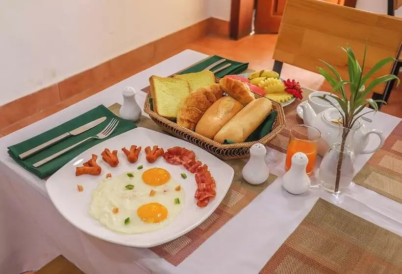 Hotelli Villa Indochine D Angkor