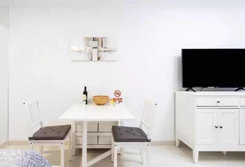 Listen The Stars 505   Los Cristianos