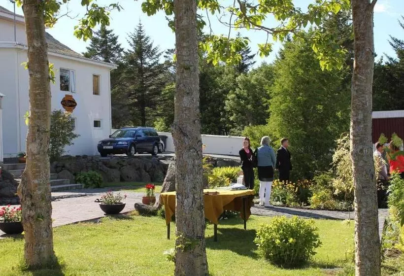 پانسیون The Guesthouse By The Fjord