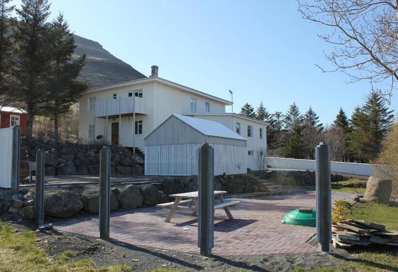 ペンション The Guesthouse By The Fjord