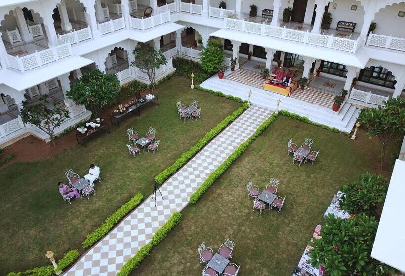 호텔 Anuraga Palace